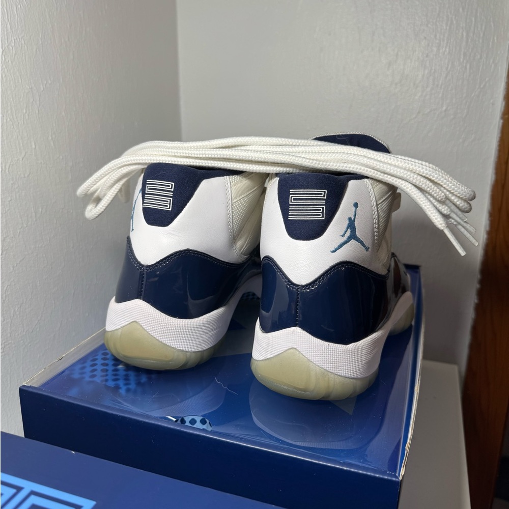Size 8.5 - Jordan 11 Retro High Win Like '82 ORIGINAL BOX - Picture 3 of 6